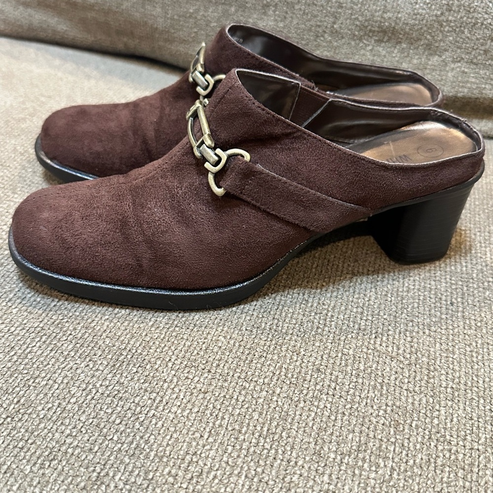 White Stag Brown Suede Mules with Gold Accent - Picture 2 of 16